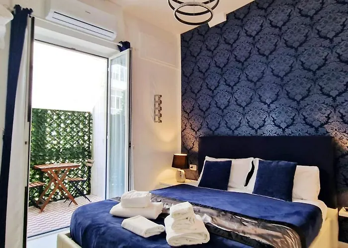 Maschio Angioino 4* Naples