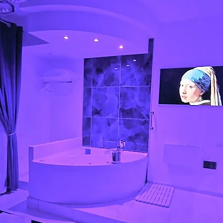 Maschio Angioino Nocleg ze śniadaniem 4*