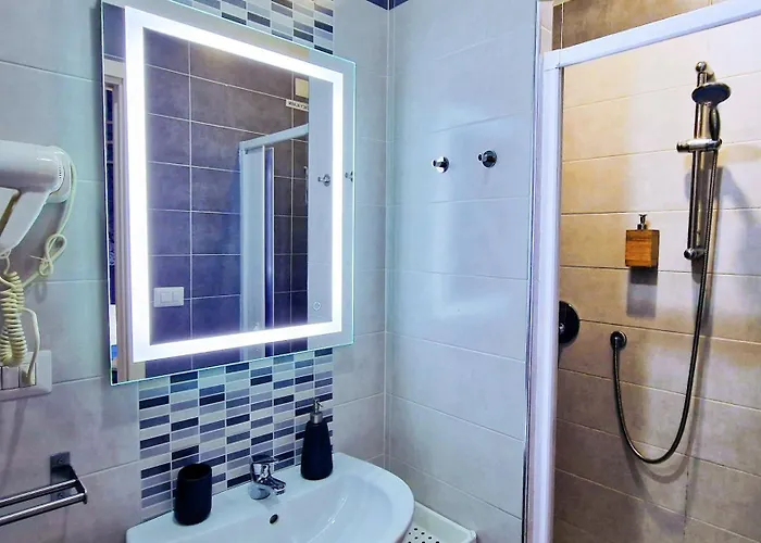 Alojamento de Acomodação e Pequeno-almoço Maschio Angioino Nápoles