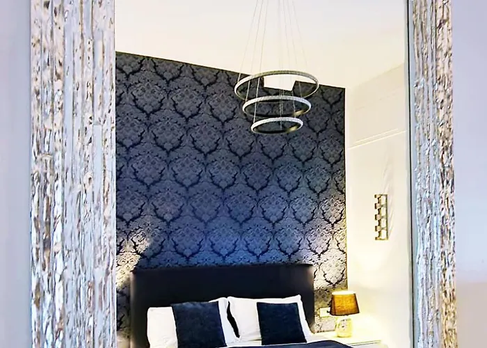 Alojamento de Acomodação e Pequeno-almoço Maschio Angioino