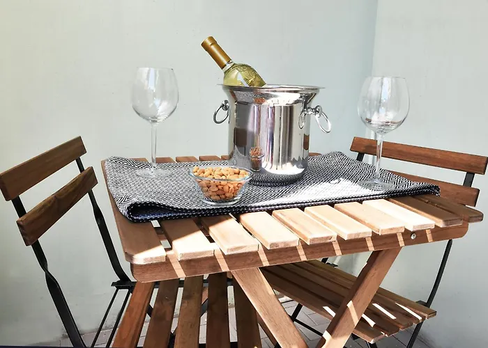 Alojamento de Acomodação e Pequeno-almoço Maschio Angioino