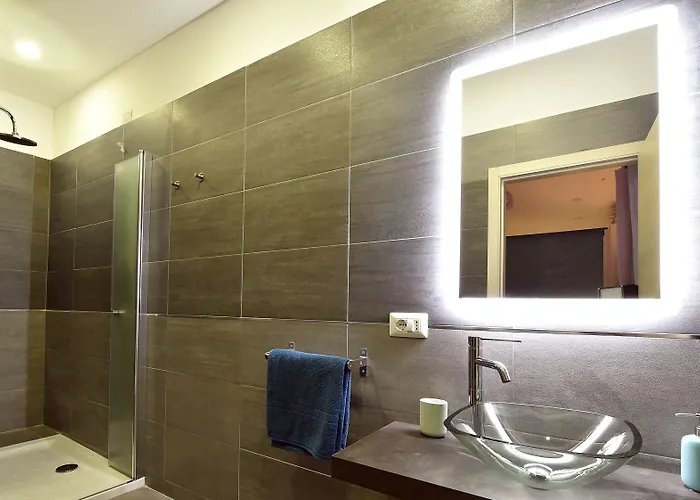 Maschio Angioino Alojamento de Acomodação e Pequeno-almoço 4*