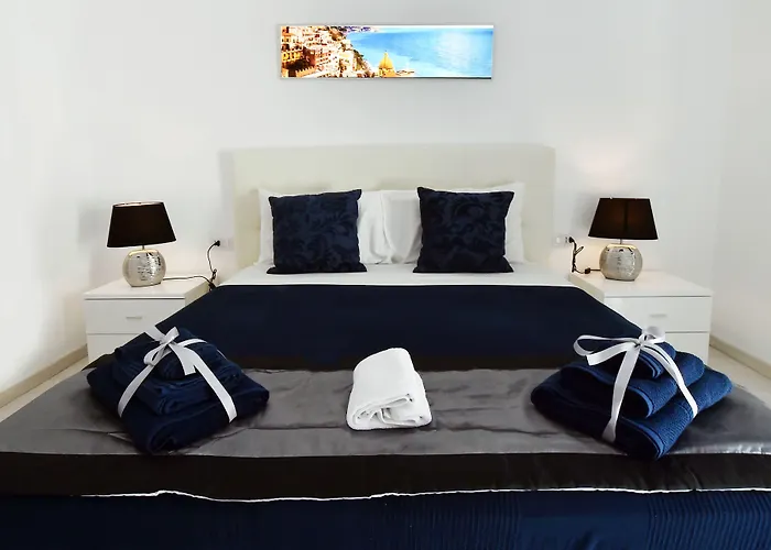 Maschio Angioino Alojamento de Acomodação e Pequeno-almoço 4*