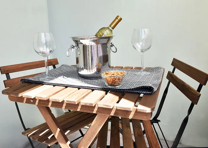 Alojamento de Acomodação e Pequeno-almoço Maschio Angioino 4*