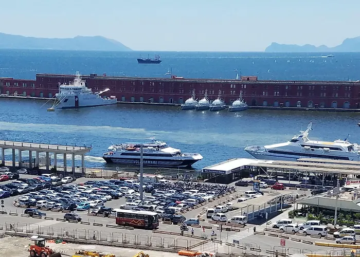 Maschio Angioino Alojamento de Acomodação e Pequeno-almoço Nápoles
