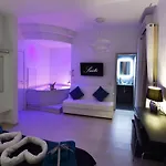 Maschio Angioino فندق مبيت وإفطار 4*