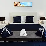 Maschio Angioino فندق مبيت وإفطار 4*