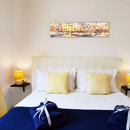 فندق مبيت وإفطار Maschio Angioino 4*